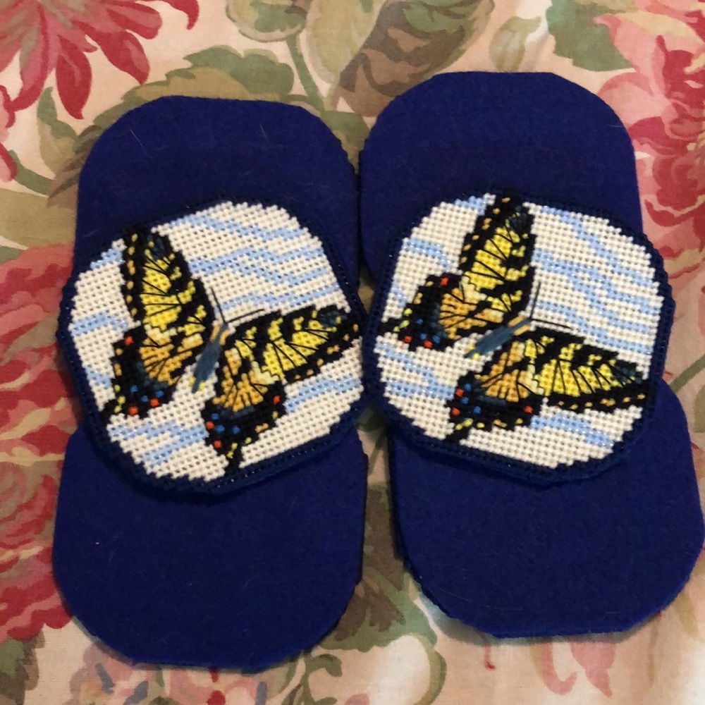 Vintage MONARCH BUTTERFLY Needlepoint in Clouds on Felt COASTER Set-of-6 4”x4” - Picture 11 of 16